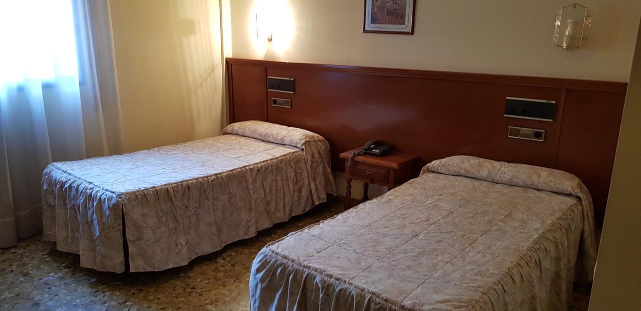 Hotel Reina Isabel Λιέιδα Εξωτερικό φωτογραφία