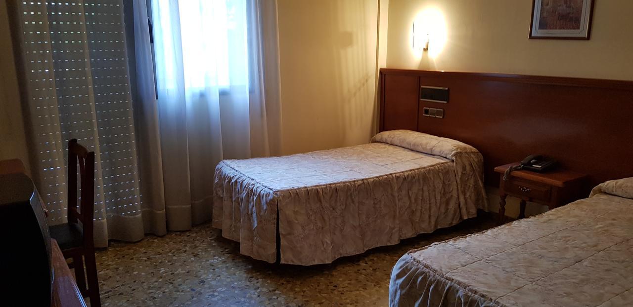 Hotel Reina Isabel Λιέιδα Εξωτερικό φωτογραφία